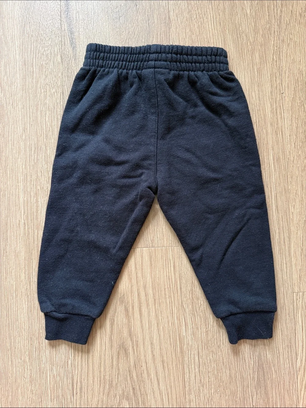 Nike Kids Black Sweatpants with Red Swoosh Size 12 Months